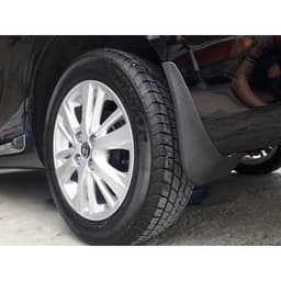 Chắn bùn xe Vios 2019, 2020 2021 2022 2023 2024 2025 2026. kèm ốc bắt 1