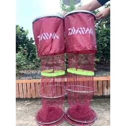 SIÊU RẺ] Rọng Đựng Cá cao cấp DAIWA , màu đỏ và xanh , khung inox chắc chắn , chất liệu lưới viên cao su không thấm nước 5