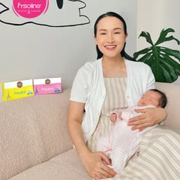 Combo Nước Muối Sinh Lý FYSOLINE Hồng 40 Ống và Kháng Khuẩn Vàng 5 ống Nhỏ Mắt Mũi Miệng Hiệu Quả Cho Bé 3