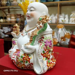 [Hàng Cao Cấp] Tượng Phật Di Lạc, Phật Di Lạc Ngồi Áo Gấm Cầm Thoi Vàng Và Gậy Như Ý Tài Lộc 6