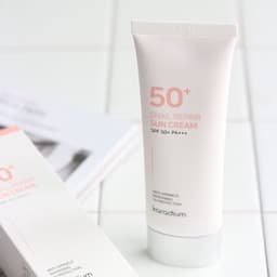 Kem Chống Nắng Karadium Snail Repair Sun Cream SPF 50+ PA+++ 70ml 4