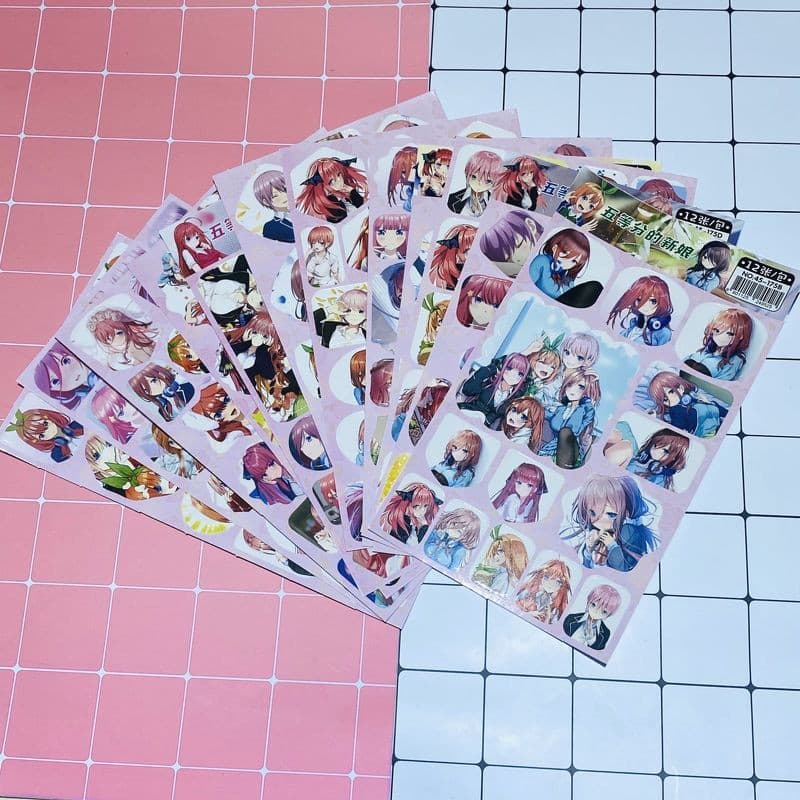 (12 tấm) Ảnh dán sticker Gotoubun no Hanayome Nhà có năm nàng dâu in hình anime chibi dễ thương
