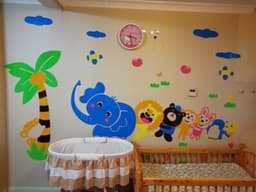 Tranh dán tường mica muôn thú kéo co, trang trí mầm non, khu vui chơi trẻ em 6