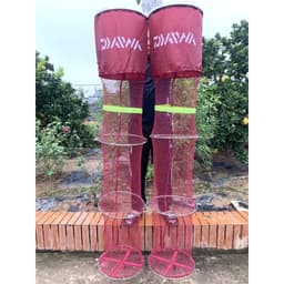 SIÊU RẺ] Rọng Đựng Cá cao cấp DAIWA , màu đỏ và xanh , khung inox chắc chắn , chất liệu lưới viên cao su không thấm nước 7