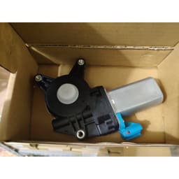 Mô tơ lên xuống kính Lacetti trong nước, Captiva, Gentra 3