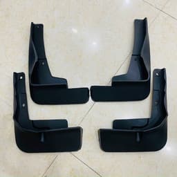 Bộ 4 Chắn Bùn Nhựa Dẻo Xe Toyota Veloz, Avanza 2022 2023 kèm ốc vít vừa form xe, lắp đặt dễ dàng 2