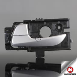 Tay cửa trong HYUNDAI i10 2014-2019 loại có mạ chính hãng Hyundai 6