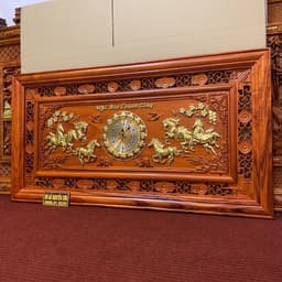 Tranh Đồng Hồ bát mã , gỗ hương đỏ ,dát vàng loại1 cao cấp 2