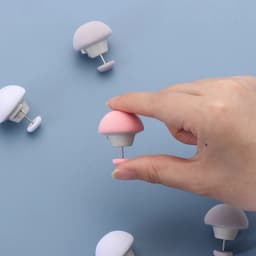 Set 4 Kẹp Giữ Cố Định Chăn Ga Trải Giường Chống Trượt Hình Nấm Độc Đáo 7