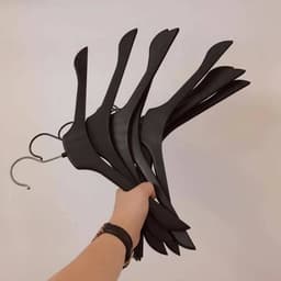 (COMBO 30-40-50 CÁI) Móc Nhựa Treo Quần Áo  Size 38cm LOẠI 1, Chất Liệu Nhựa Đen Sơn Bóng Không Xước Quần Áo 2