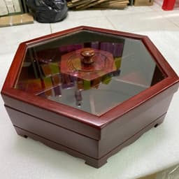 Khay Đựng Bánh Kẹo Ngày Tết bằng Gỗ Hương Cao Cấp Lục Giac Kính - khay đựng mứt tết bằng gỗ - ẢNH THỰC TẾ 1