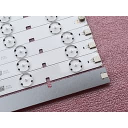 BỘ LED TIVI TOSHIBA 40L2450 HÀNG MỚI 100% , BỘ 4 THANH DÀI GỒM 8 KHÚC NỐI LẠI, MỖI KHÚC 6 BÓNG 3V 5
