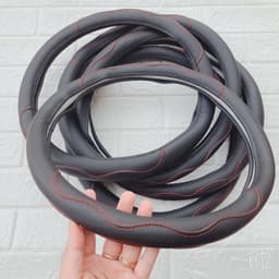 Bọc vô lăng da, có lỗ thoáng khí GIÁ RẺ size 38cm phù hợp các dòng xe ô tô 7