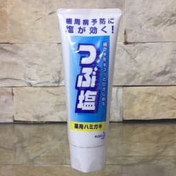 Kem Đánh Răng Muối Kao của Nhật 180g 2