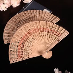Quạt gỗ nhiều màu cổ trang nhiều hoạt tiết làm oản, tháp độc đáo 3