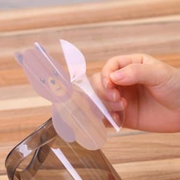 Cốc Dán Tường Hình Gấu JYoohome Để Bàn Chải Đánh Răng Hình Gấu Có Lỗ Thoát Nước Tiện Lợi 6