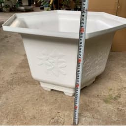 Chậu nhựa trồng cây lục giác LG580 kích thước 57x39x39 (dàixrộngxcao) màu trắng 4