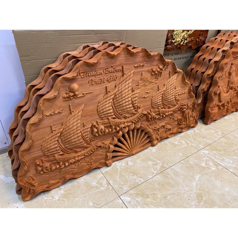Tranh quạt treo tường Hàng mộc nguyên khối kích thước 50*100cm