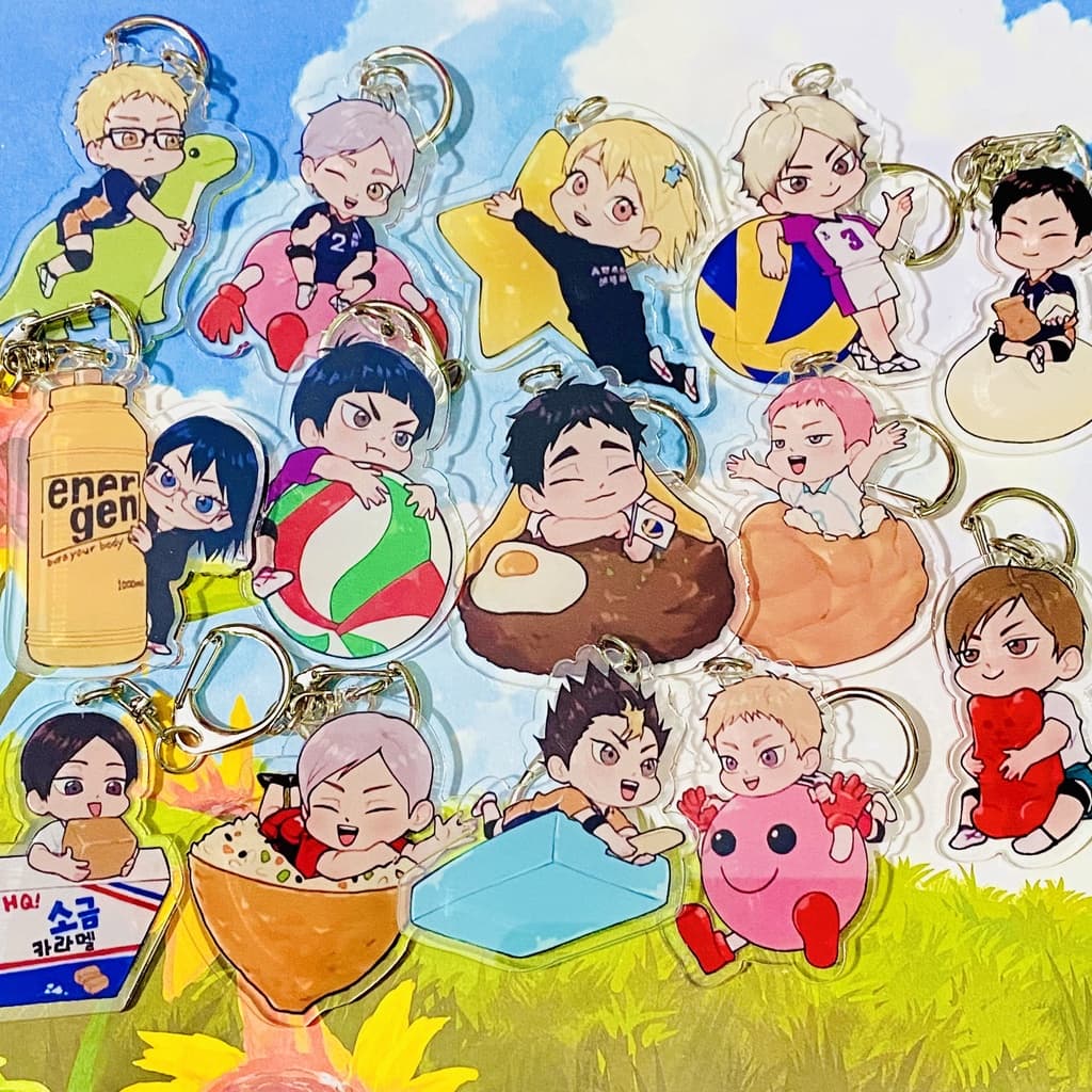 (mua 1 tặng 1) ( Mica trong acrylic ) Móc khóa in hình HAIKYUU! Vua Bóng Chuyền ver ÔM ĐỒ anime chibi M03