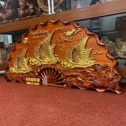 Tranh quạt thuận buồm xuôi gió gỗ hương dát vàng 5