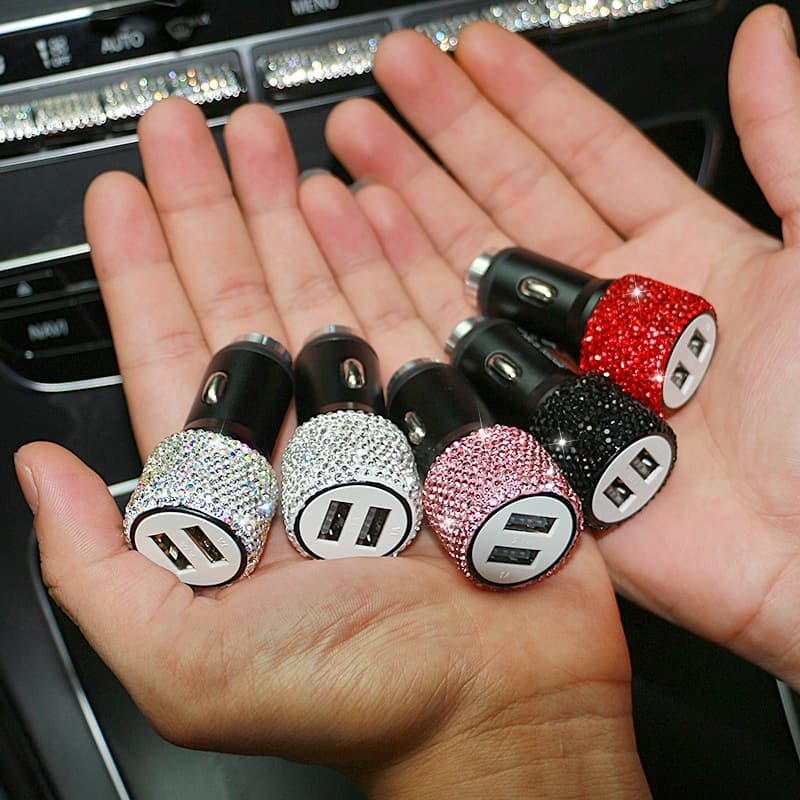 Tẩu Sạc Hai Cổng USB Đính Kim Cương Cho Xe Hơi