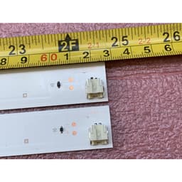 LED TIVI TOSHIBA 32L2550 32L5450 SVT320AL0_Rev03_5LED HÀNG MỚI 100%, BỘ 2 THANH MỖI THANH 5 BÓNG 3V, DÀI 62,7cm 1