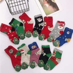 Sét 10 Đôi Tất Noel cho bé họa tiết hoạt hình cực đáng yêu 3