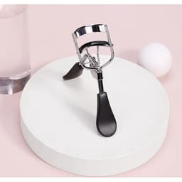 Kẹp mi giúp mi cong đều tự nhiên, giữ được lâu, chắc tay - Hity Beauty 2