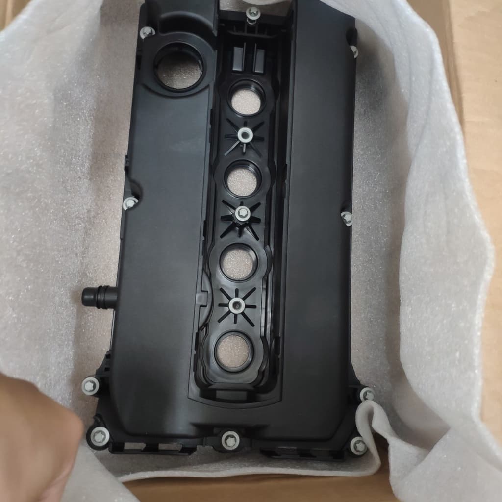 Nắp đậy dàn cam, dàn cò Cruze LTZ/Lacetti CDX, SE, SX  hàng chính hãng GM và OEM