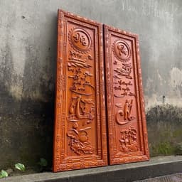 Tranh gỗ treo tường mẫu cha mẹ khung trạm sơn pu cao cấp 4