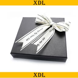 Hộp quà tặng, hộp si đựng quà nắp rời gắn nơ handmade kích thước 14x14x5cm 1