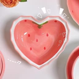 Set Chén bát sứ hình trái tim họa tiết dâu tây hồng Tặng kèm thìa sứ 3