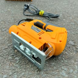 Máy cưa lọng COOFIX CF-JS003 công suất 500W, có chế độ chỉnh tốc độ cưa, tặng kèm 1 lưỡi cưa lọng, 1 bộ than chính hãng 9