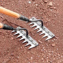 Cào Đất CAO-08 8 Răng Thép Mạ Kẽm – Dụng Cụ Làm Vườn Đa Năng Không Thể Thiếu Trong Mỗi Nhà Vườn 4