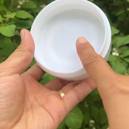 Giá Sỉ 100 Hủ K150 Trắng Không Viền - 150gr - kích thước 10x5cm - Có nắp lót chống tràn 8
