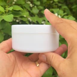 Giá Sỉ 100 Hủ K150 Trắng Không Viền - 150gr - kích thước 10x5cm - Có nắp lót chống tràn 5