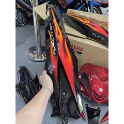 Áo Exciter nhỏ đỏ đen tem lửa dán sẵn 8