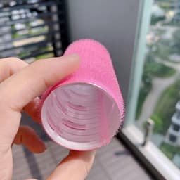 Cuộn cuốn tóc mái bằng nhựa uốn tóc xoăn tóc mái baycos gai tự dính - Hity Beauty 3