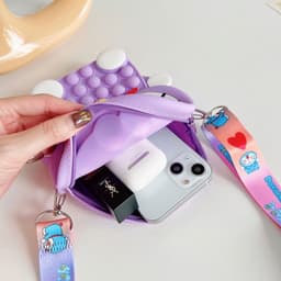 Túi xách đeo chéo silicon pop it hình doraemon thời trang dễ thương, bong bóng giảm căng thẳng 2