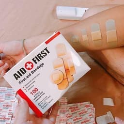 Hộp 100 băng gạc y tế tiệt trùng AID FIRST- VH MART 8