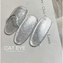 Sơn mắt mèo Ánh Trăng Milan Moonlight   - nail trắng bạc sáng mịn 5