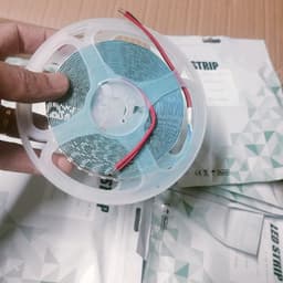 Led Dán 120V, 120 Mắt Dùng Cho Tủ Bếp, Tủ Áo. Mặt Sau Có Băng Dính 3m. Sẵn 3 Màu. Trắng, Vàng, Trung Tính. Cuộn Dài 5m 4