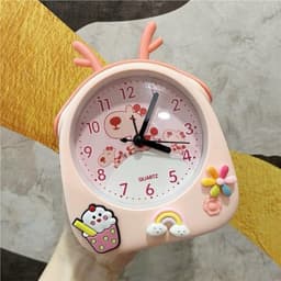 Đồng hồ báo thức để bàn hình chú ong siêu xinh 2