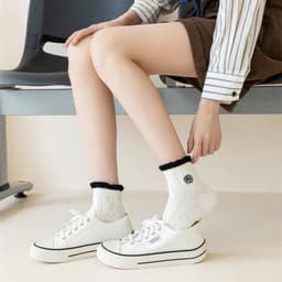 Combo 10 Đôi Tất Nữ Họa Tiết Trái Tim Ren 2 Màu, Vớ Contton Thoáng Khí Cao Cấp ChiKy.Store 7