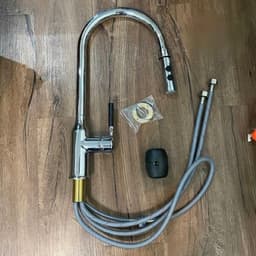 Vòi Rút Dùng Cho Chậu Rửa Bát. Giúp Dễ Dàng Vệ Sinh Chậu Và Tiện Lợi. Chất Liệu Lõi Đồng Cao Cấp, Có 2 Đường Nóng, Lạnh 5
