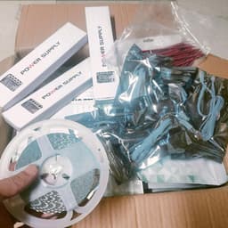 Led Dán 120V, 120 Mắt Dùng Cho Tủ Bếp, Tủ Áo. Mặt Sau Có Băng Dính 3m. Sẵn 3 Màu. Trắng, Vàng, Trung Tính. Cuộn Dài 5m 7