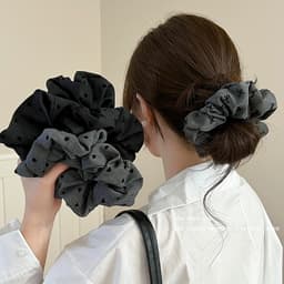 Cột tóc scrunchies vải XÁM họa tiết nơ tim bi nhỏ thời trang dễ thương S14 Tiluca 1