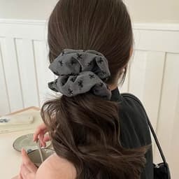 Cột tóc scrunchies vải XÁM họa tiết nơ tim bi nhỏ thời trang dễ thương S14 Tiluca 8