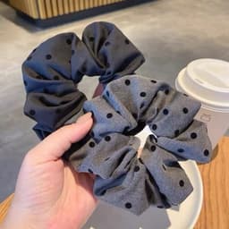 Cột tóc scrunchies vải XÁM họa tiết nơ tim bi nhỏ thời trang dễ thương S14 Tiluca 3