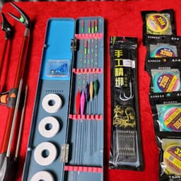 Bộ phụ kiện câu cá không kèm phao điện - 5 Phao  kèm hộp - Gác  2m1 - 5 trục buộc sẵn - 1 hộp lưỡi câu - thẻo buộc sẵn 5